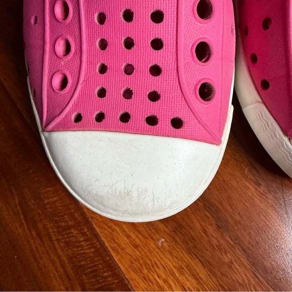 Native Kids Pink Slip-On Shoes - Picture 2 of 9